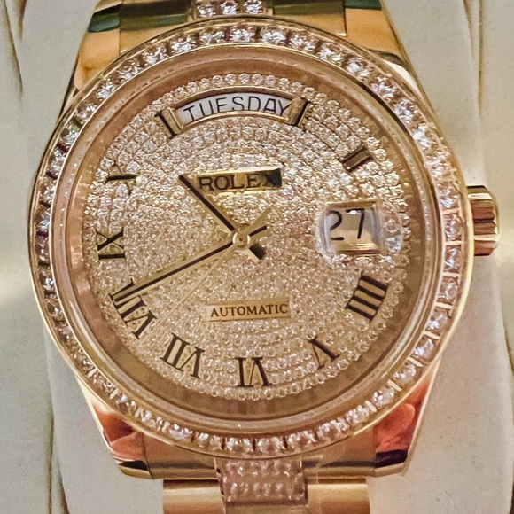 FASHION WATCH /ARE YOU INTERESTED?😱👀 Inquire Leave Message Here💖💖💖BRAND NEW - Picture 3 of 9